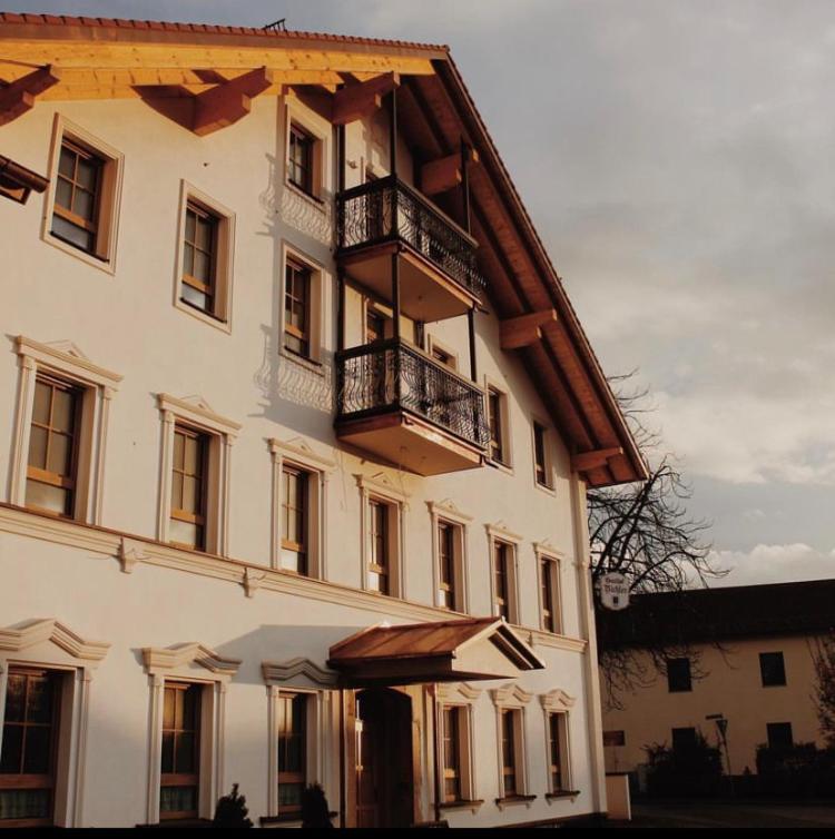 Gasthof & Hotel Bichler Emmering  Экстерьер фото